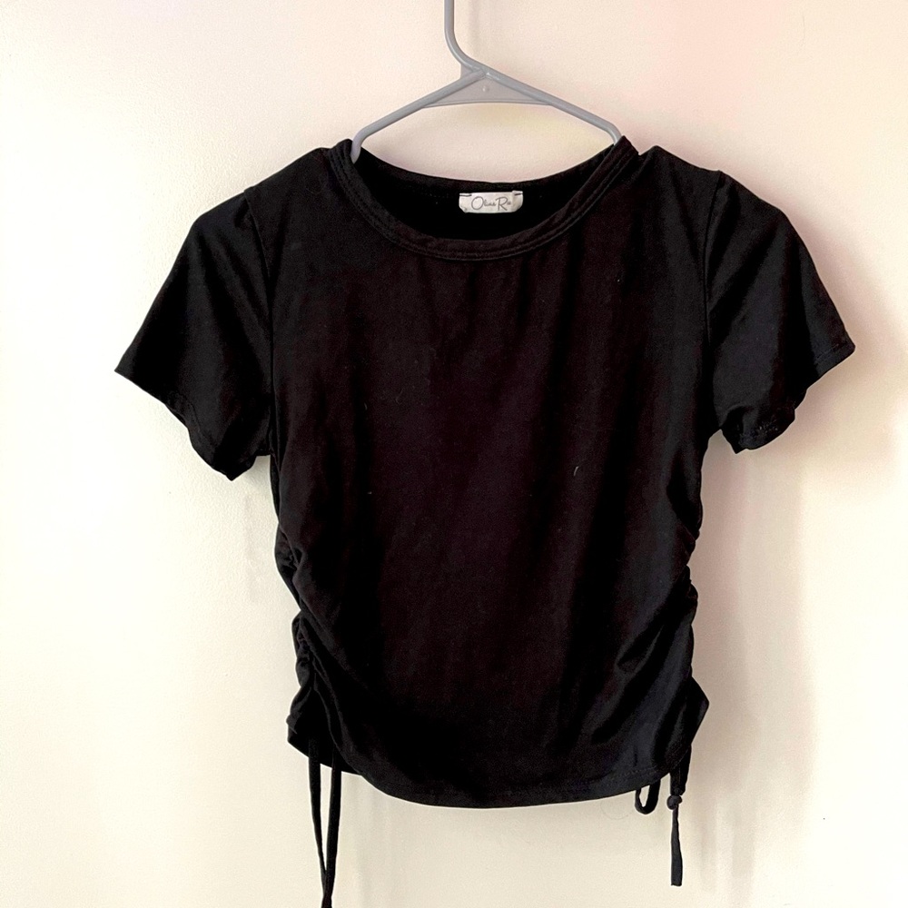 Black scrunchy top